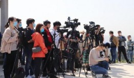 主播爆料明星带货视频,主播爆料背后的真实情况