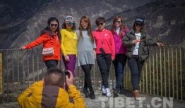 西藏旅游团爆料事件视频