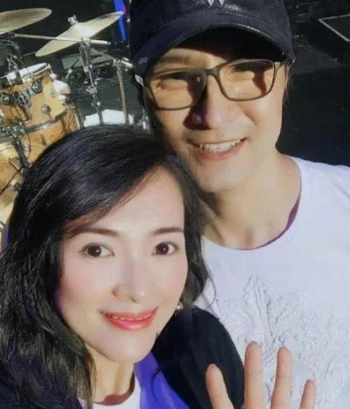 吃瓜香港娱乐圈视频,吃瓜视频带你领略幕后风云